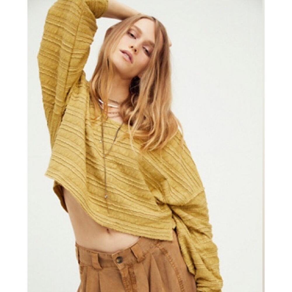 We The Free Calissa Hacci Top Mustard Medium Like New Boho Slouchy Knit Tee